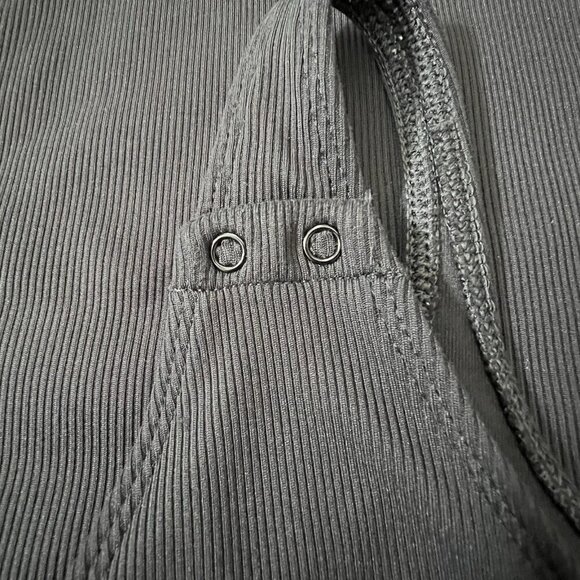 Aritzia Babaton Women's Contour 90s Bodysuit Size Medium Black Ribbed Tank - Picture 4 of 7